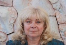 LICENTIA POETICA со Росица Зиновиева -…Плачот и смеењето немаат потреба од превод…