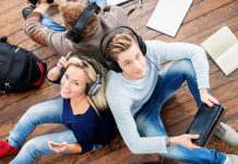 ОТВОРЕНО СО МЛАДИТЕ- Како да направиме позитивни промени во нашето размислување кои ќе не доведат до среќа