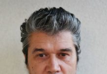 LICENTIA POETICA со Зоран Крстиќ -На луѓето не можеш да им веруваш, му објанси на сонцето што изгреваше