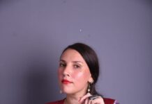 LICENTIA POETICA со Бранка Селаковиќ-Сe уште го барам кристалното момче со кое јадев цветови од багрем