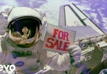 Том Џонс со нова песна -„Talking Reality Television Blues“