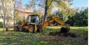 Учениците го уредија дворот на СОУ “Јосиф Јосифовски”