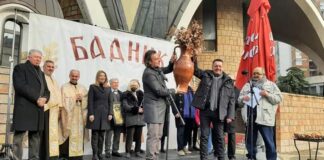 Уметноста ќе ја победи пандемијата порачаа кумовите – бадникари!