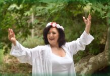 ЛИЛЈАНА ПРНАРКОВА: Како мала сум го правела тоа што сега го пеам!