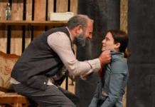 Актерите Дарја Ризова и Саша Ханџиќ најдобри на Интернационалните театарски средби