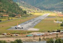 ВЕРУВАЛЕ ИЛИ НЕ – САМО 24 ПИЛОТИ СО СПЕЦИЈАЛНА ДОЗВОЛА МОЖАТ ДА СЛЕТАТ НА НАЈОПАСНИОТ АЕРОДРОМ ВО СВЕТОТ